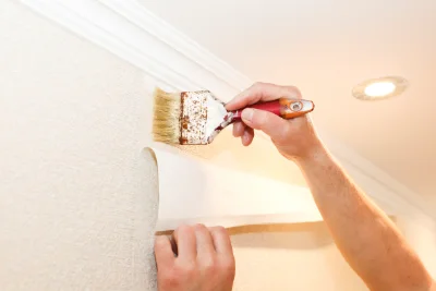 Pose de papier peint à Montérolier — revêtements muraux et toiles de verre